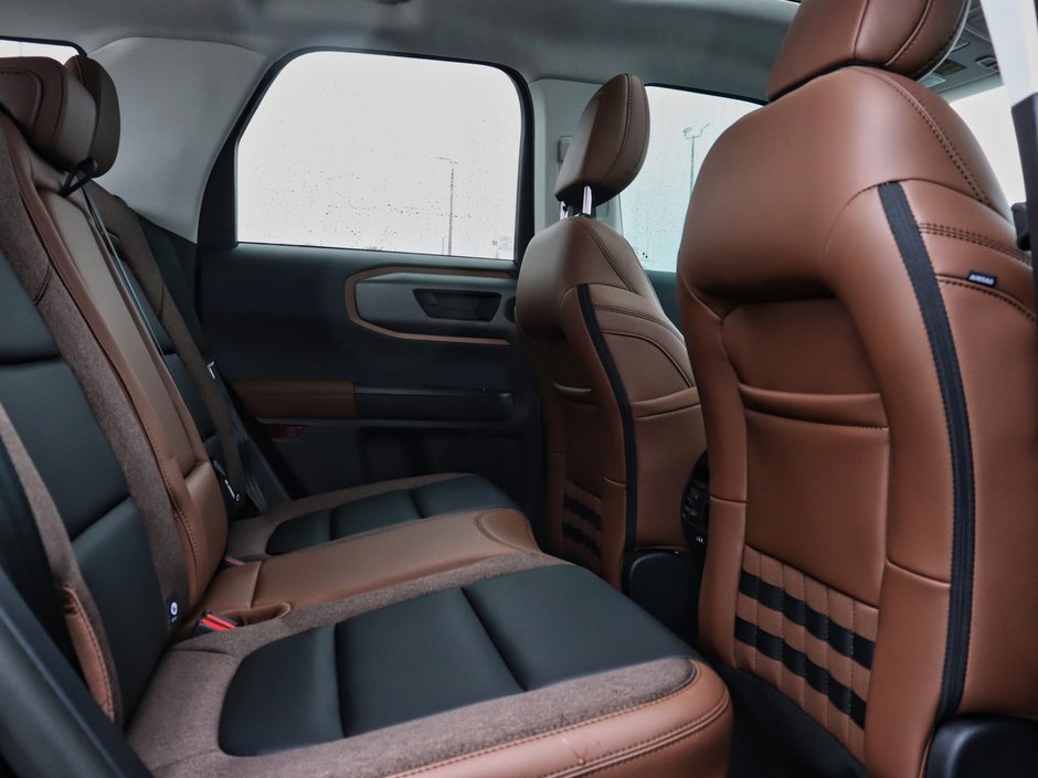 2025 Ford Bronco Sport Outer Banks-19