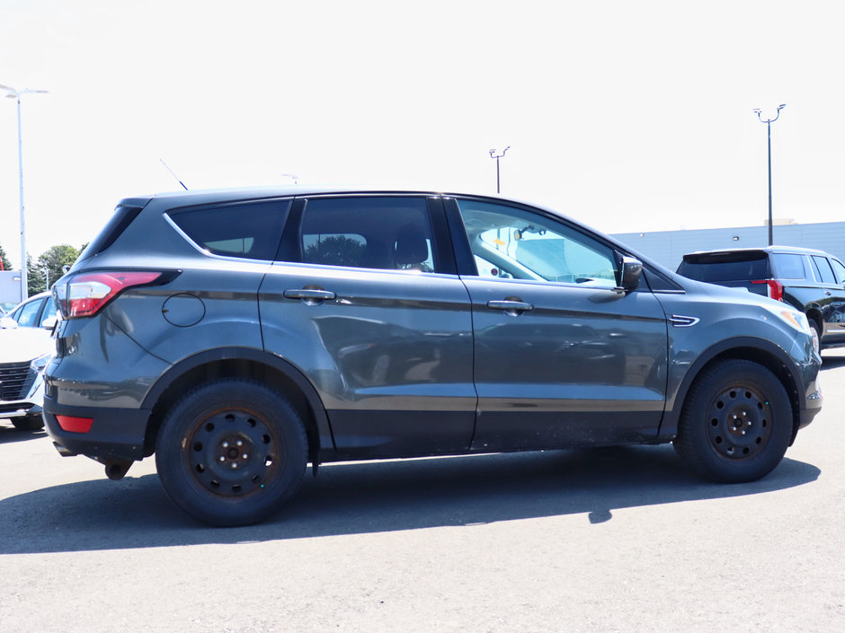 2017 Ford Escape SE-2