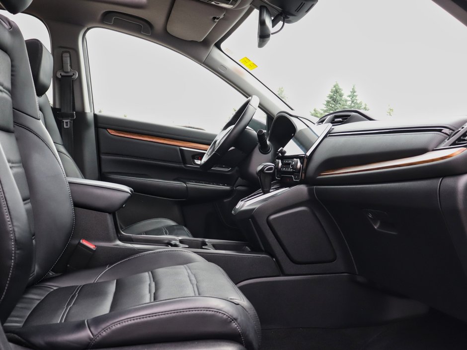 2018 Honda CR-V Touring-16