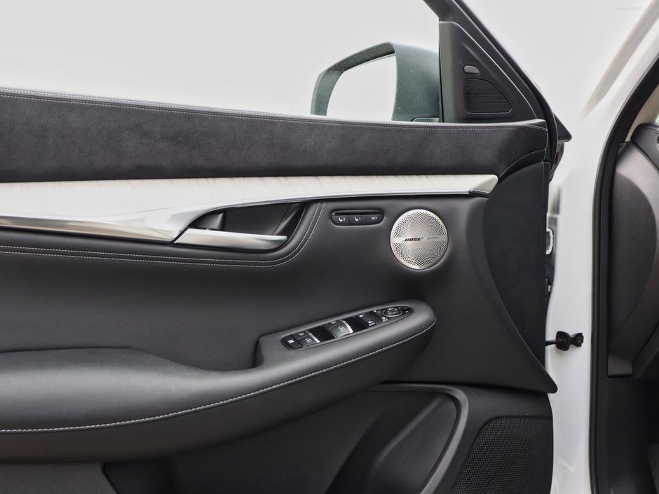 2024 Infiniti QX50 Sensory-6