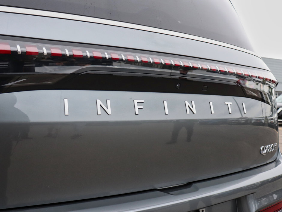2025 Infiniti QX80 SENSORY-25