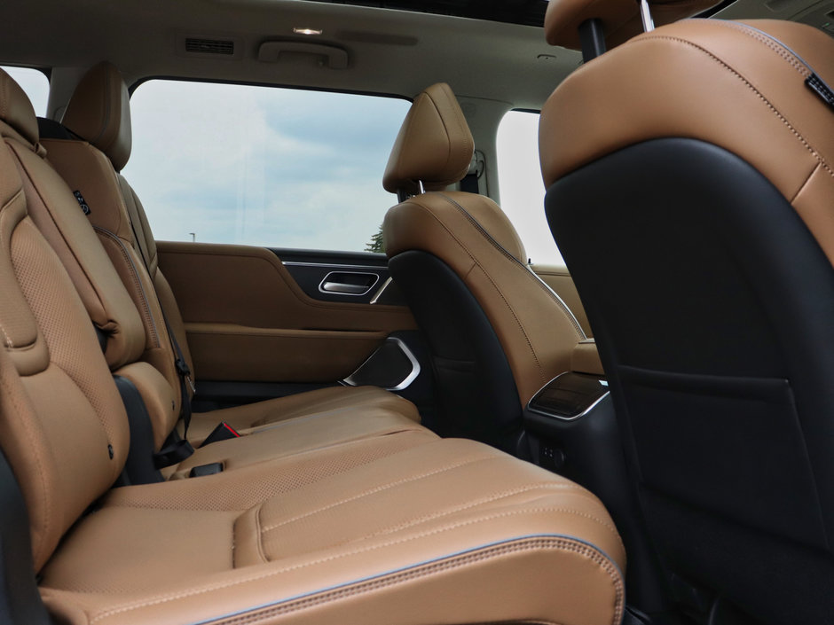 2025 Infiniti QX80 SENSORY-20