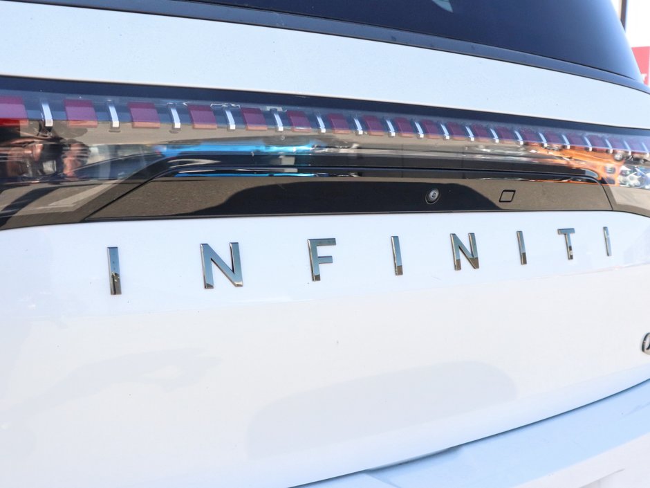 2025 Infiniti QX80 AUTOGRAPH-26
