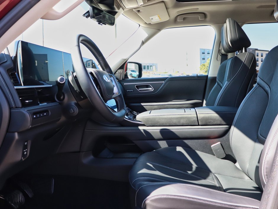 2025 Infiniti QX80 SENSORY-8