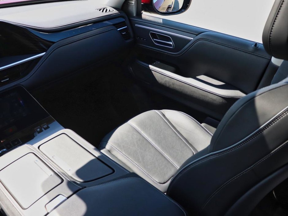 2025 Infiniti QX80 SENSORY-16