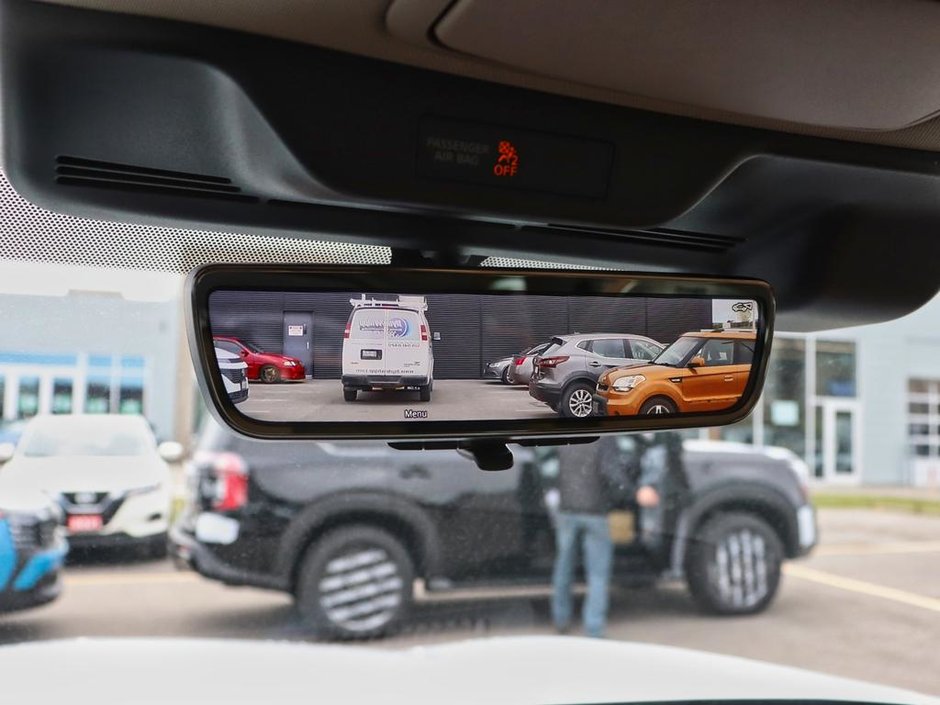 2025 Infiniti QX80 SENSORY-31