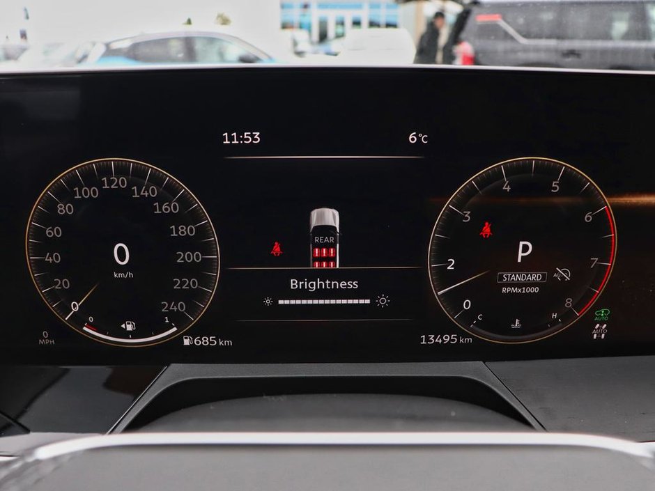 2025 Infiniti QX80 SENSORY-27