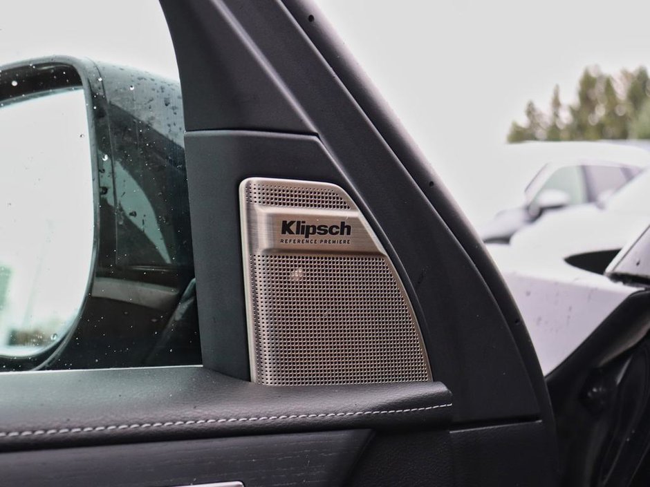 2025 Infiniti QX80 SENSORY-9