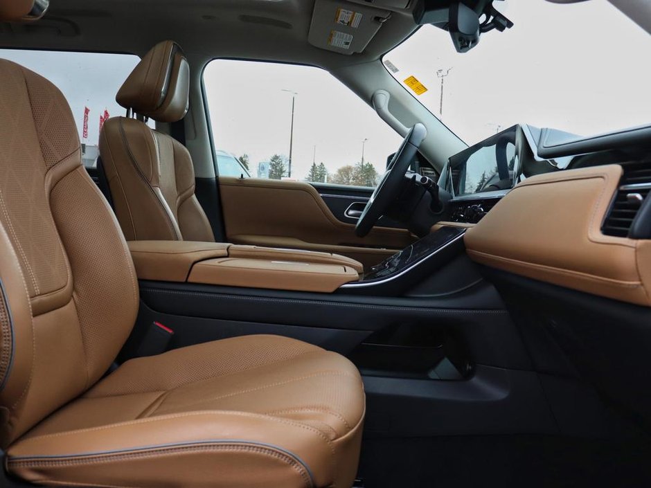 2025 Infiniti QX80 SENSORY-17