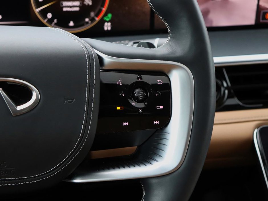 2025 Infiniti QX80 SENSORY-12