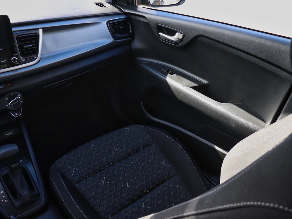 2023 Kia Rio-13