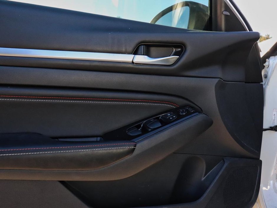 2023 Nissan Altima SR-5