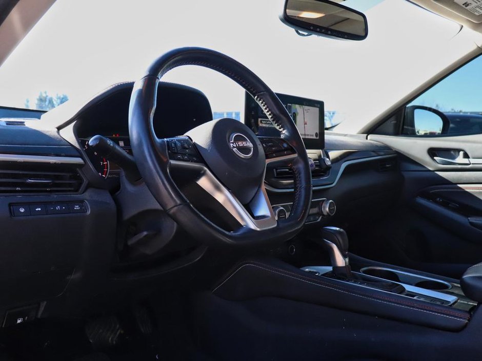 2023 Nissan Altima SR-6