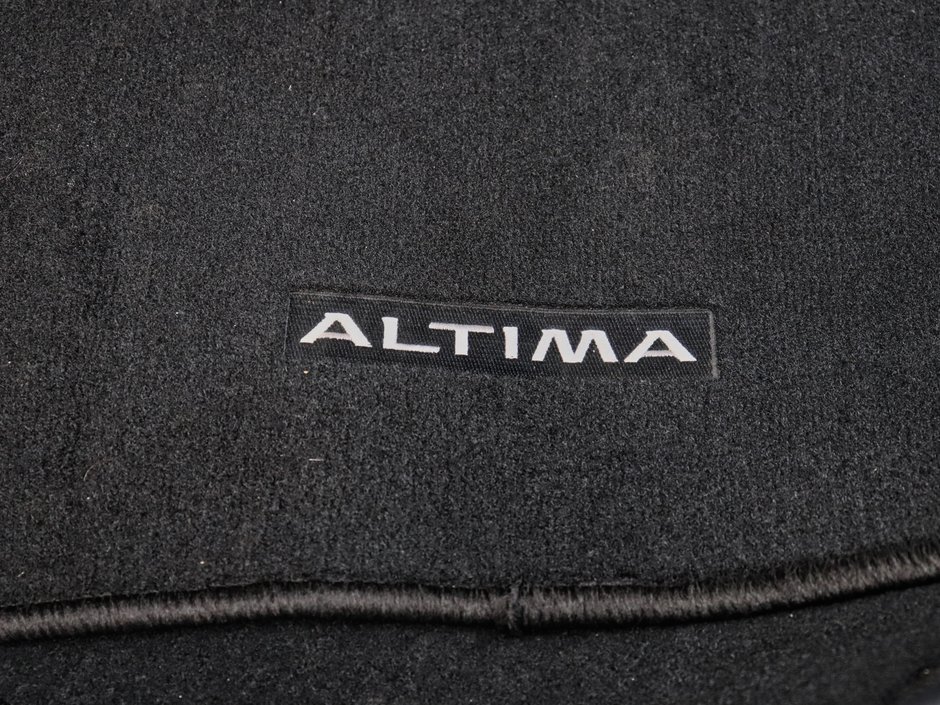 2024 Nissan Altima Platinum-19