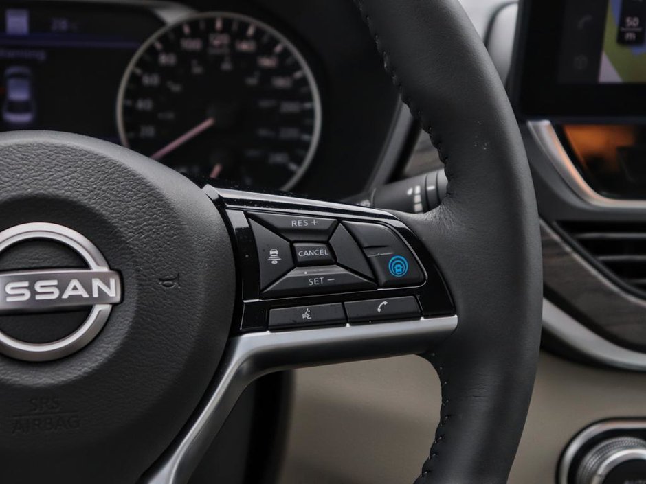 2025 Nissan Altima Platinum-11