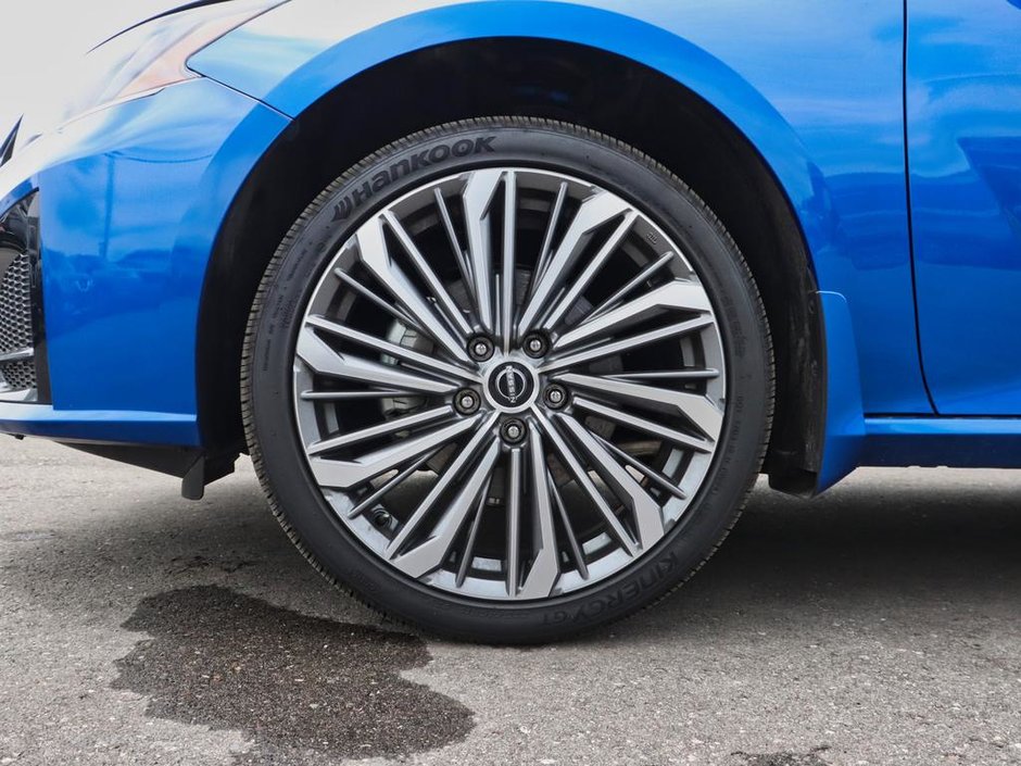 2025 Nissan Altima Platinum-5