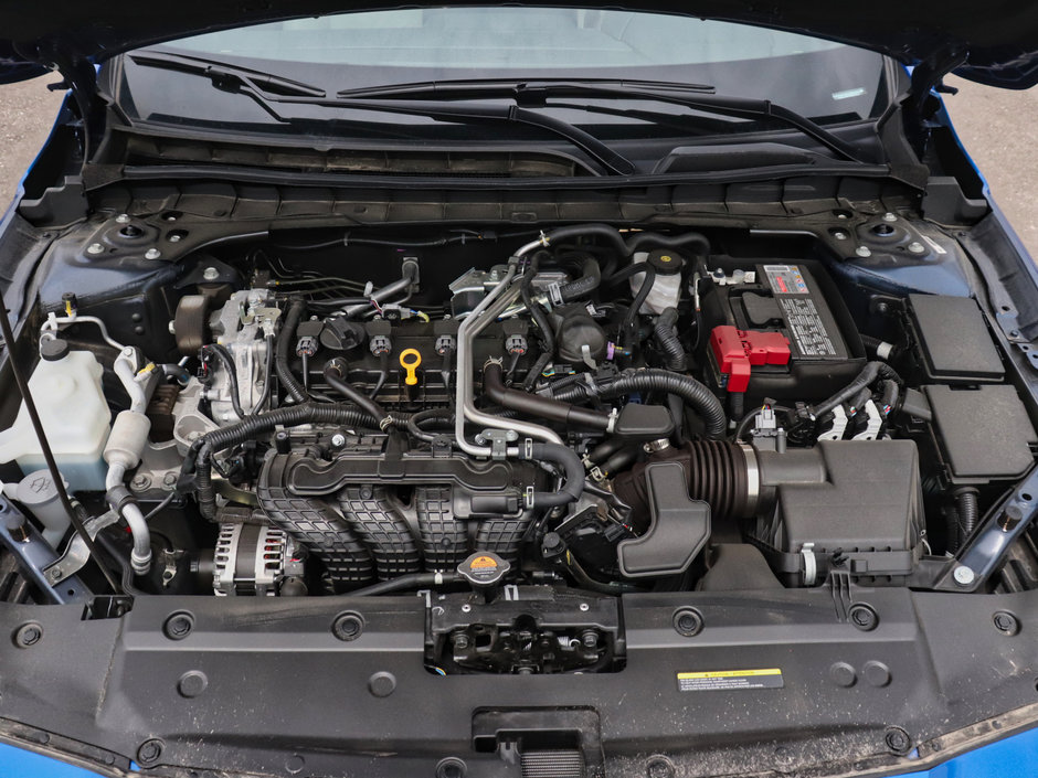 2025 Nissan Altima Platinum-22