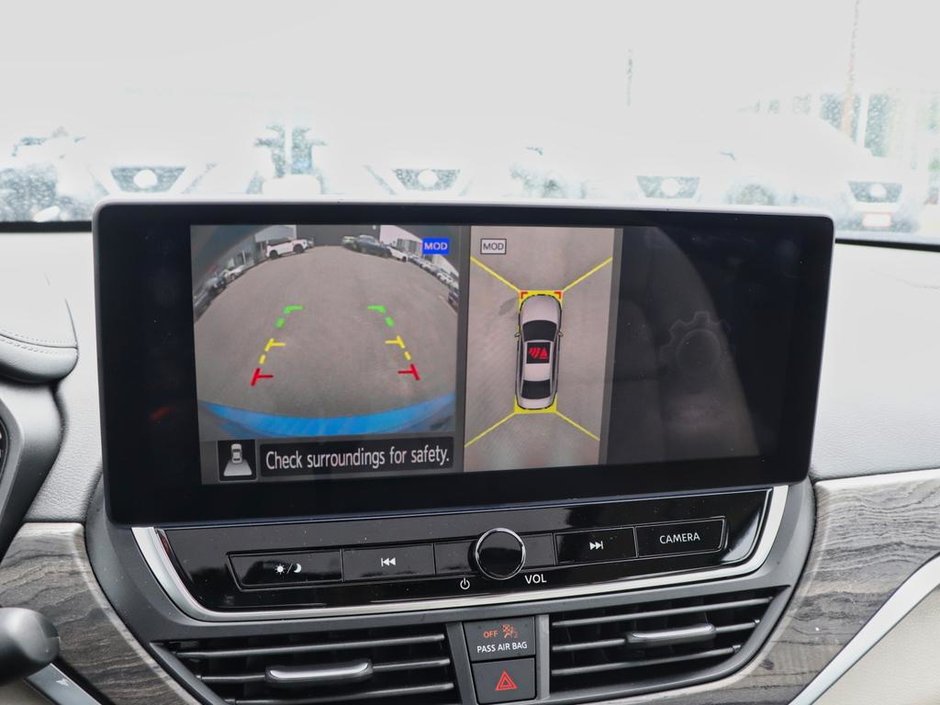 2025 Nissan Altima Platinum-25