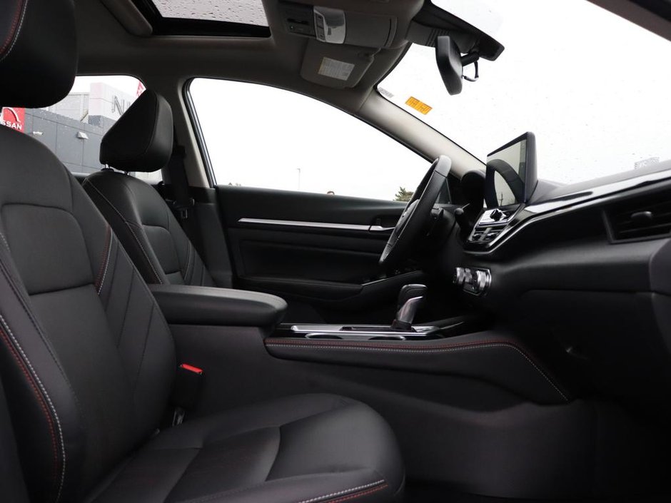 2025 Nissan Altima SR-16