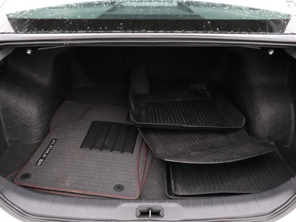 2025 Nissan Altima SR-18