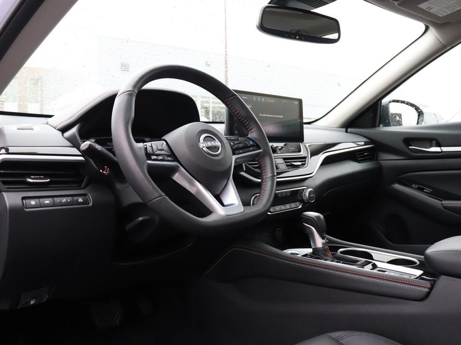 2025 Nissan Altima SR-6