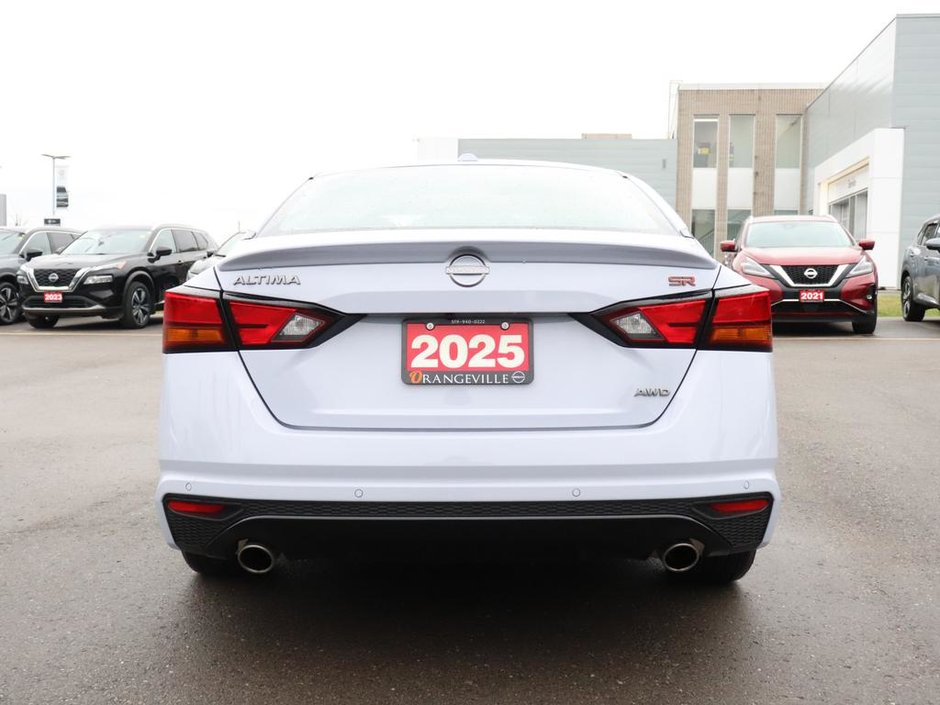 2025 Nissan Altima SR-3