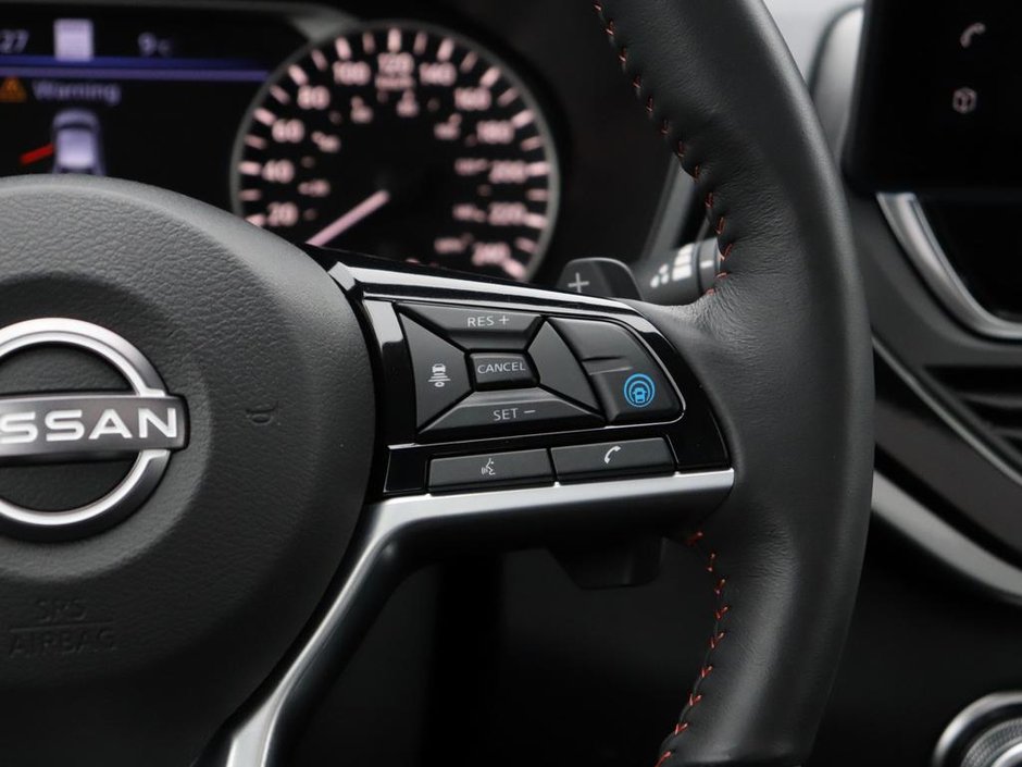 2025 Nissan Altima SR-11