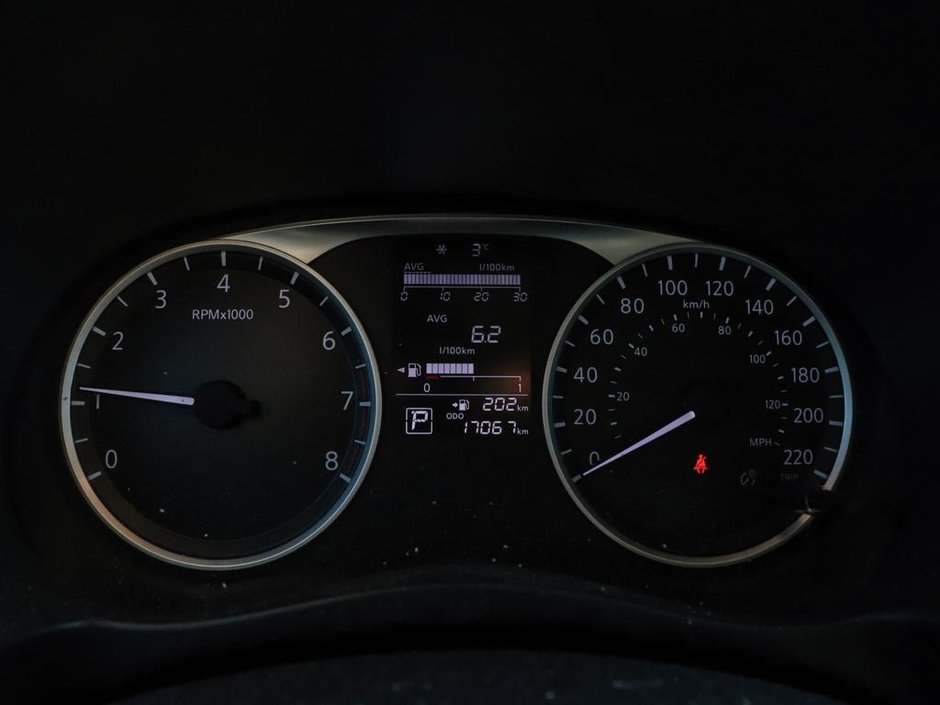 2025 Nissan Kicks Play S-20