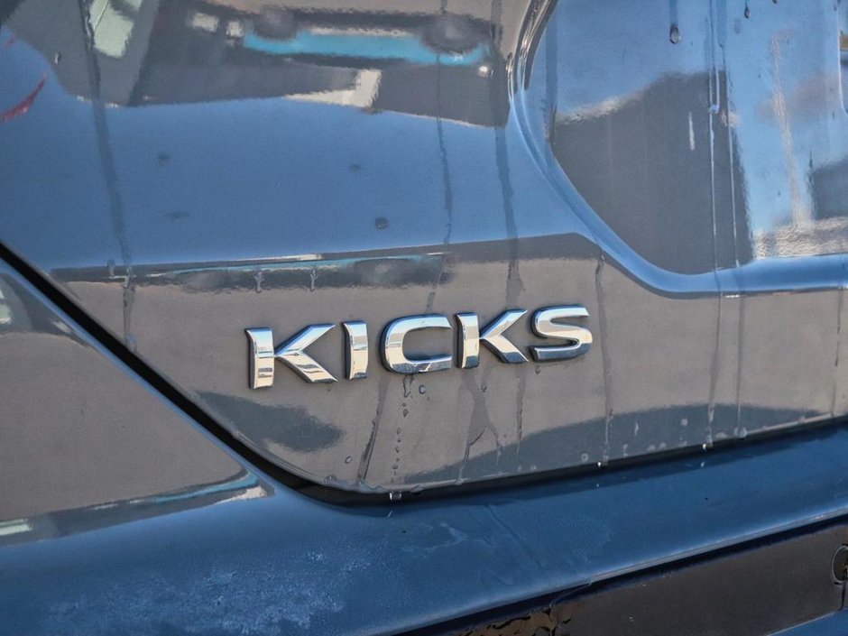 2025 Nissan Kicks Play S-19