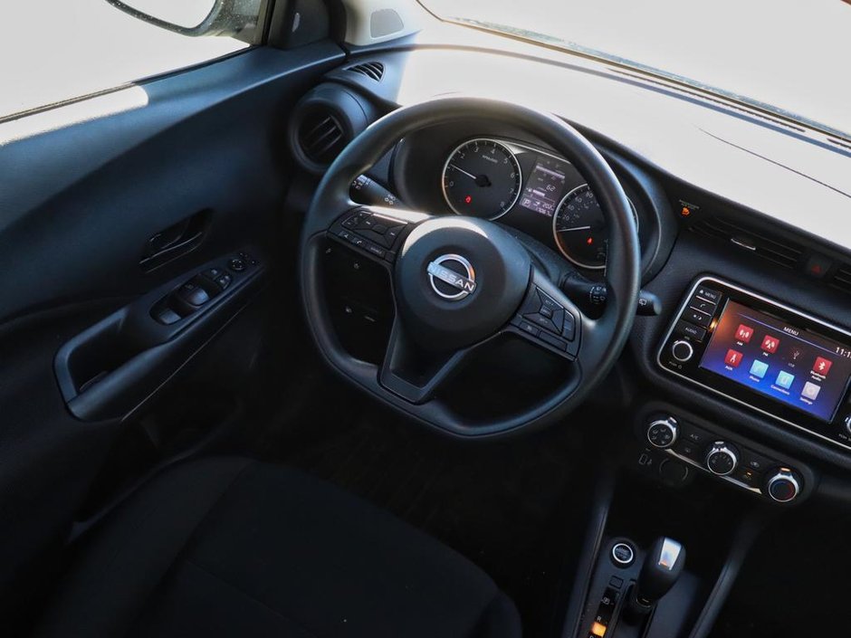 2025 Nissan Kicks Play S-12