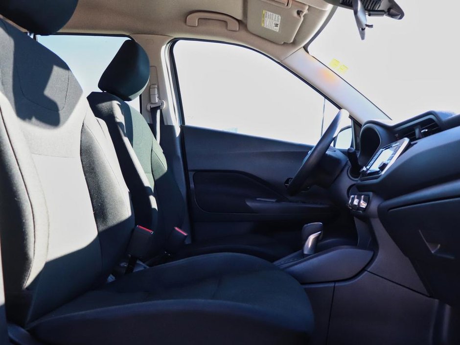 2025 Nissan Kicks Play S-15