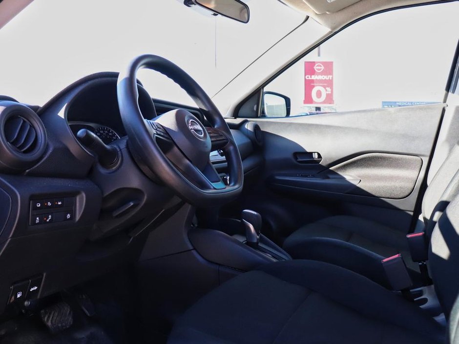 2025 Nissan Kicks Play S-7