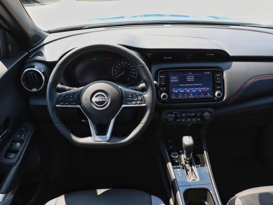 2022 Nissan Kicks SR-13
