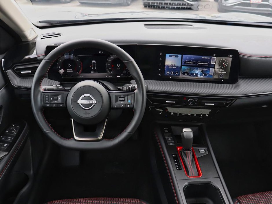 2025 Nissan Kicks SR-12