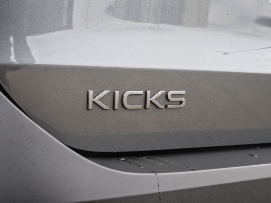 2025 Nissan Kicks SR-21
