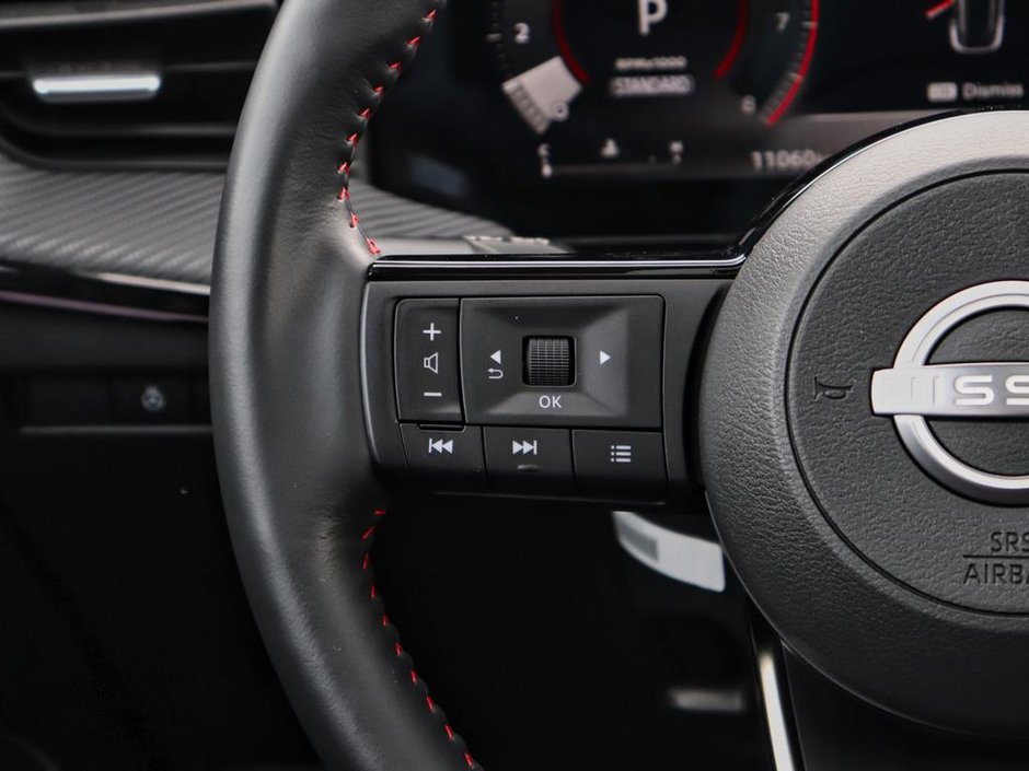 2025 Nissan Kicks SR-9