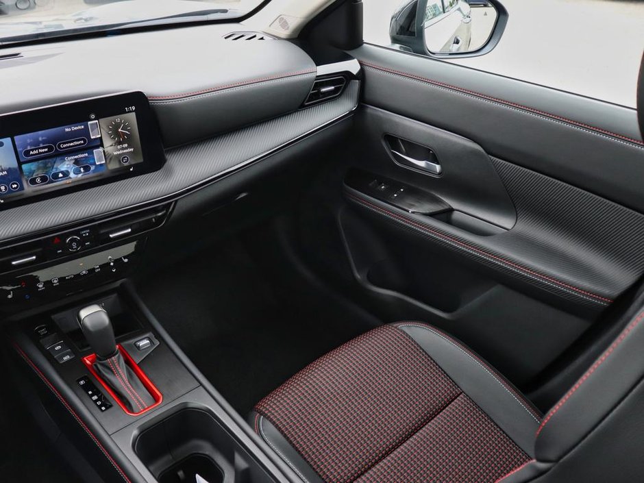 2025 Nissan Kicks SR-13