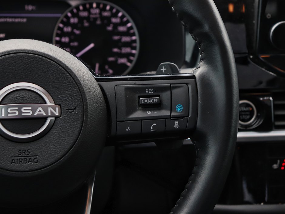 2023 Nissan Pathfinder SL-10