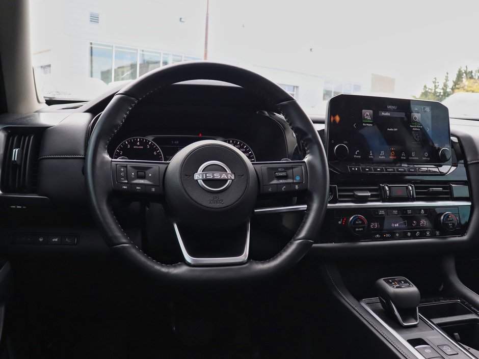 2023 Nissan Pathfinder SL-12