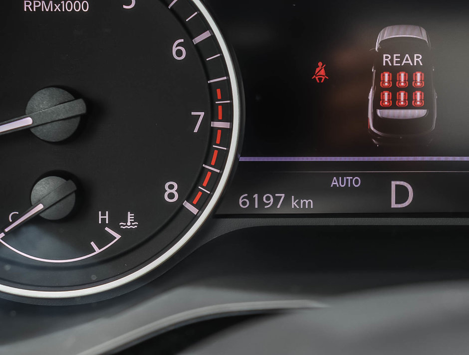 2024 Nissan Pathfinder SL-22