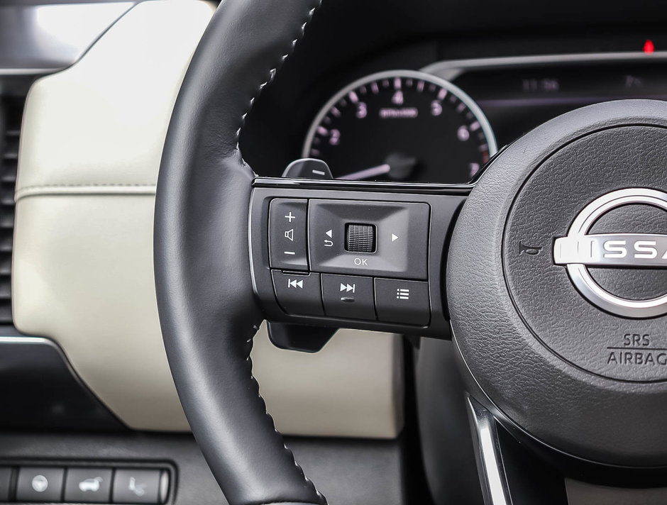 2024 Nissan Pathfinder SL-11