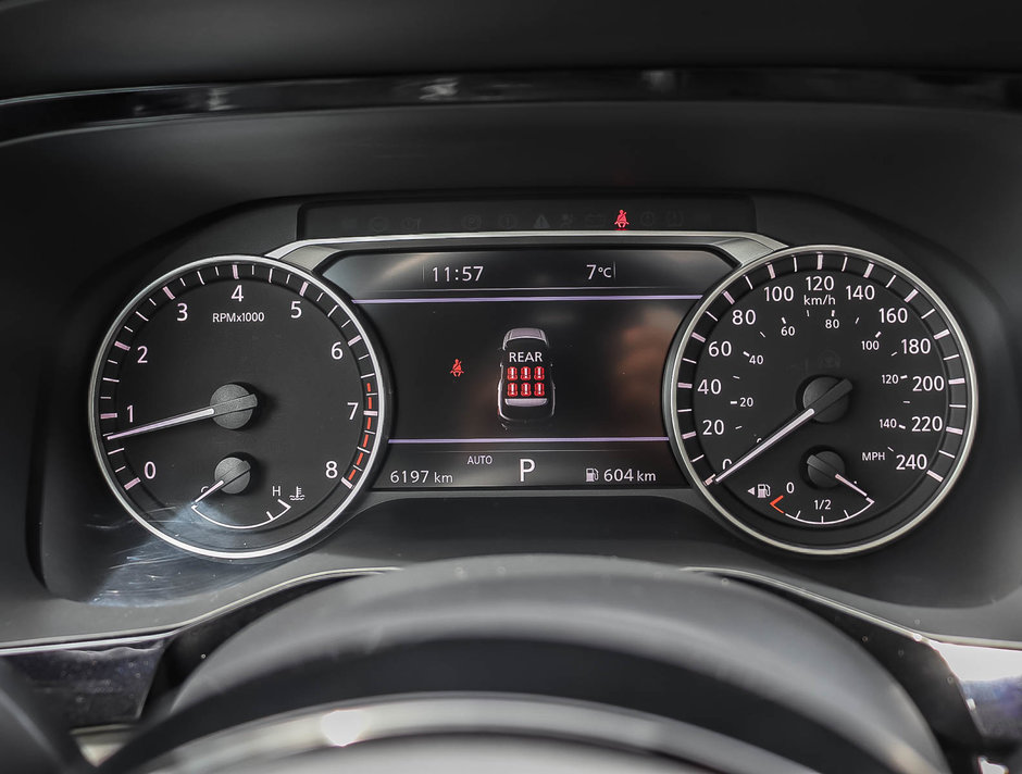 2024 Nissan Pathfinder SL-21