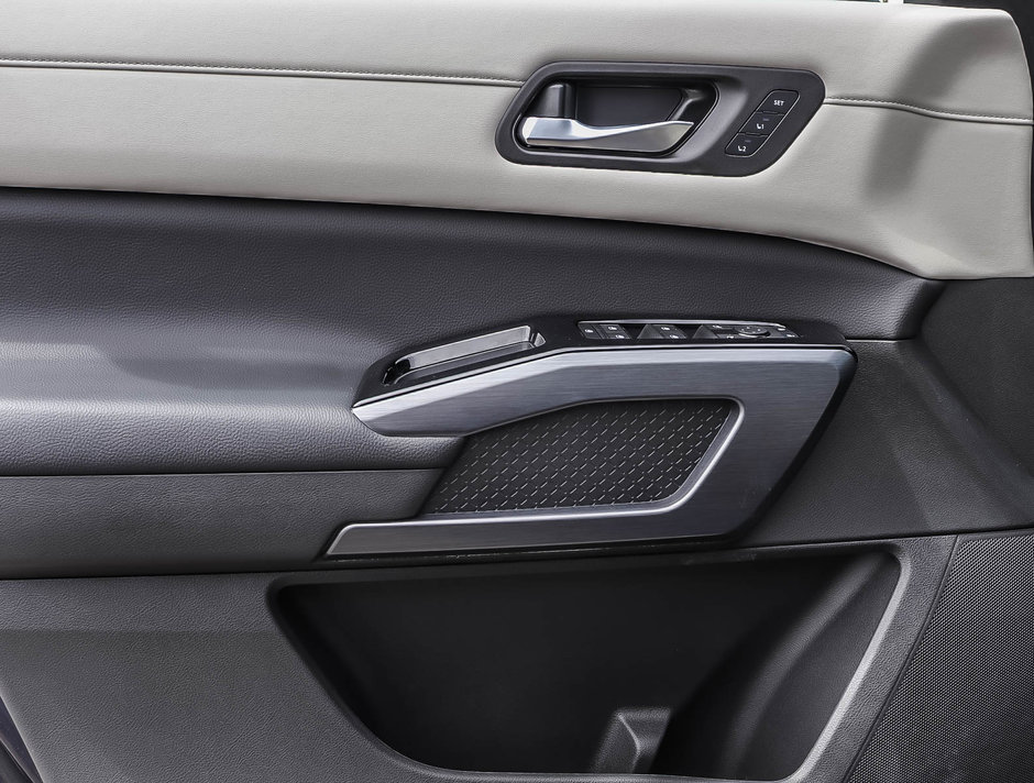 2024 Nissan Pathfinder SL-6