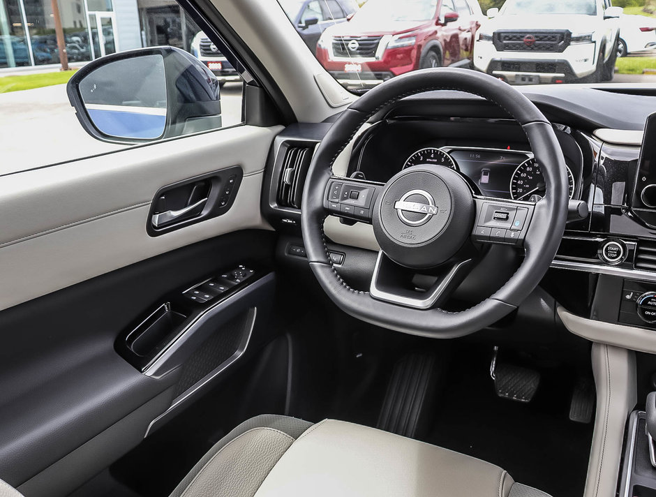 2024 Nissan Pathfinder SL-13