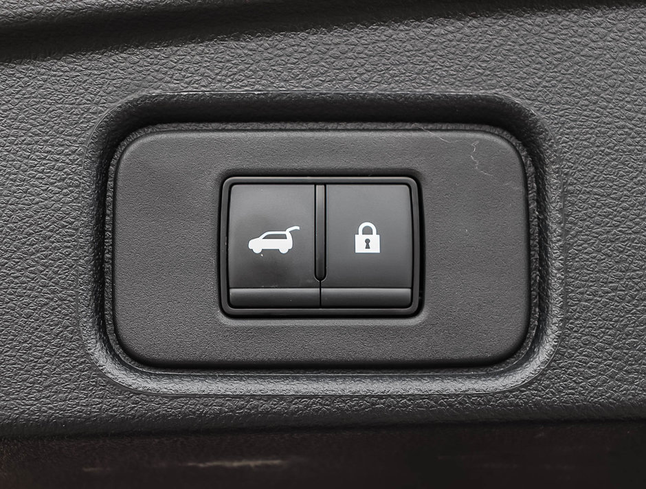 2024 Nissan Pathfinder SL-29