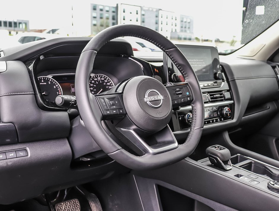 2024 Nissan Pathfinder SL-7