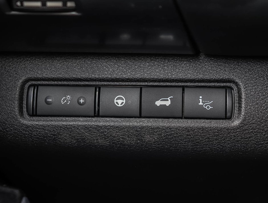 2024 Nissan Pathfinder SL-26