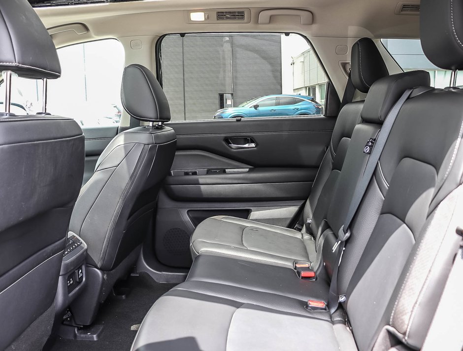2024 Nissan Pathfinder SL-16