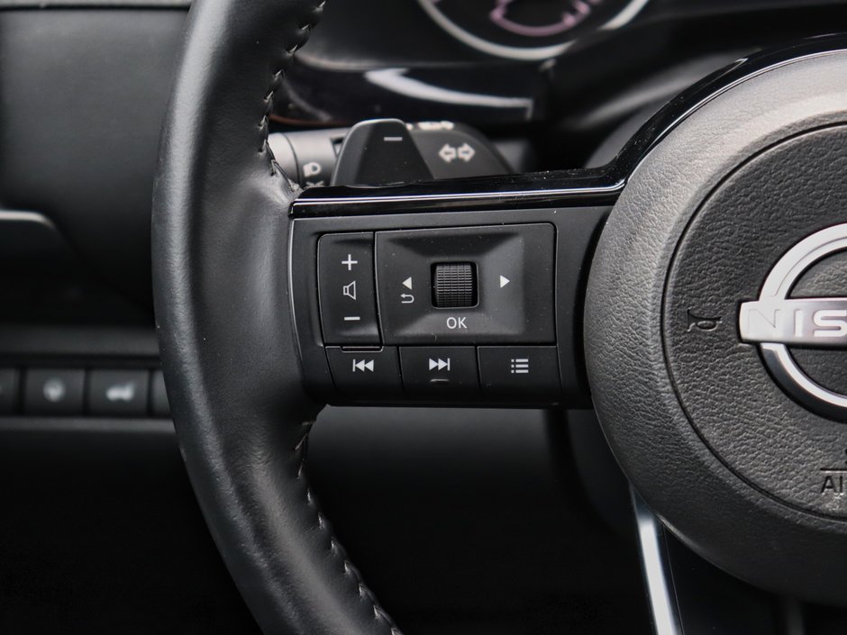2024 Nissan Pathfinder SL-9