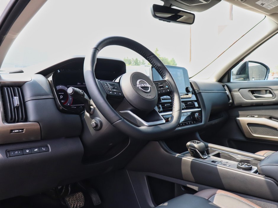 2024 Nissan Pathfinder Platinum-7